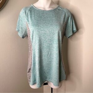 Miss Fortune Two Tone Cutout Detail Back Tshirt Medium